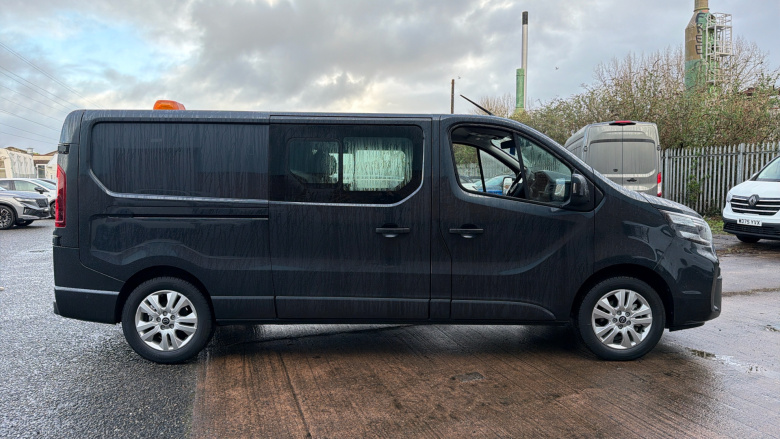 Nissan Primastar 30 L2 Diesel 2.0 dCi 130ps H1 Tekna Crew Van